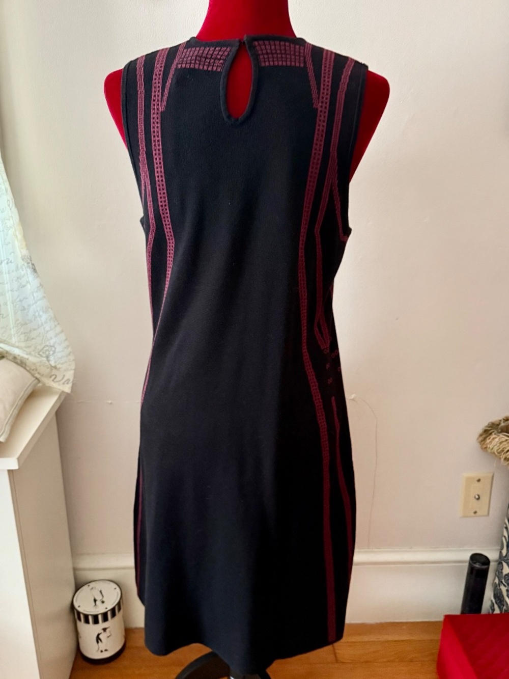 **Max Studio Wms Sleeveless Black Maropn Dress size L - Picture 4 of 6